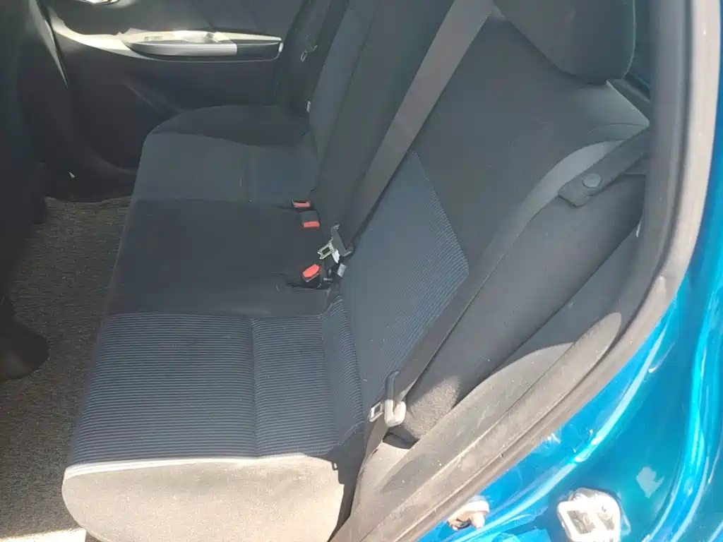 Toyota Yaris L 2015 — фото 13