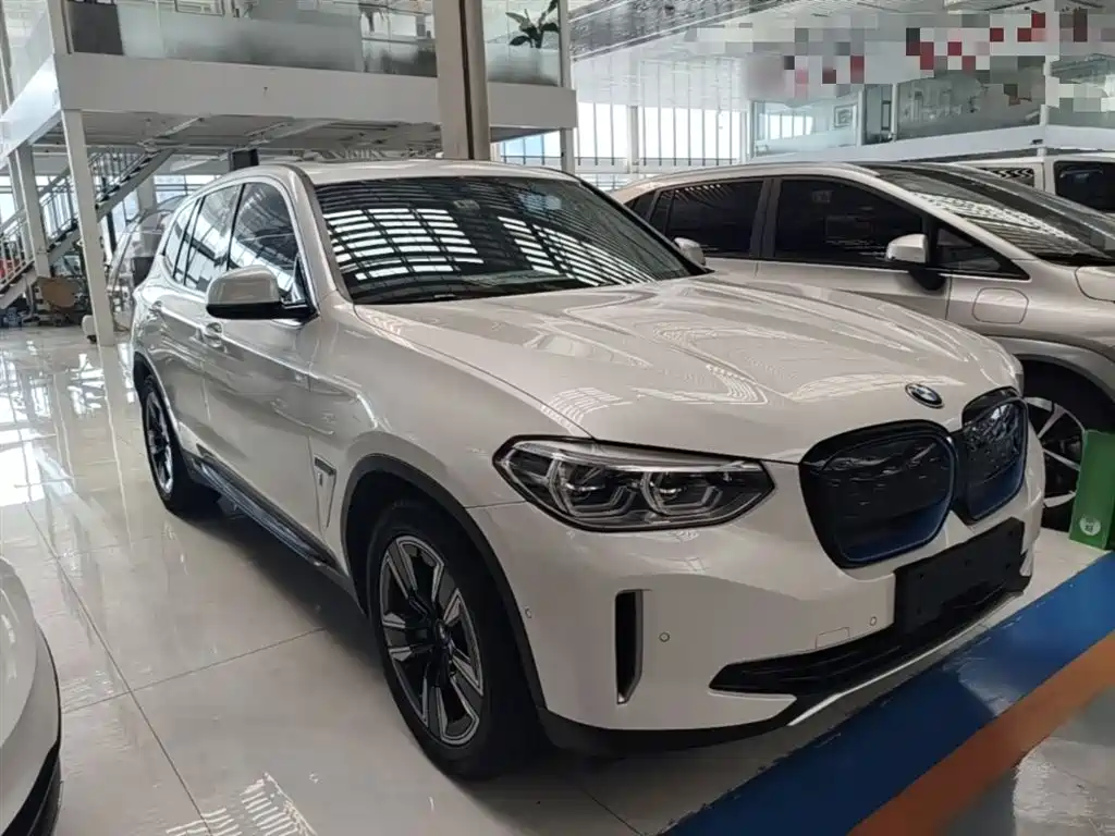 BMW iX3 2021 — фото 4