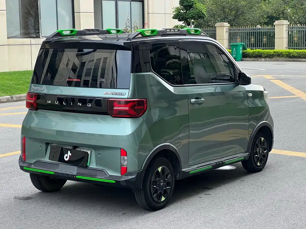 Wuling Hongguang MINIEV 2022