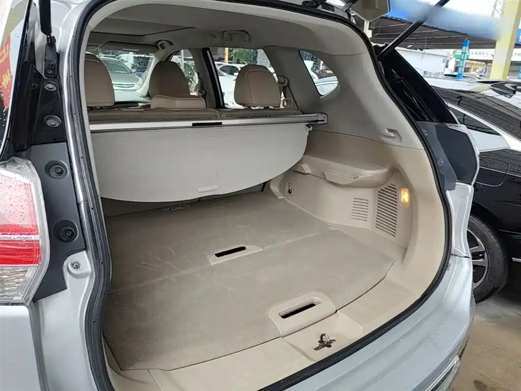 Nissan X-Trail 2015 — фото 19
