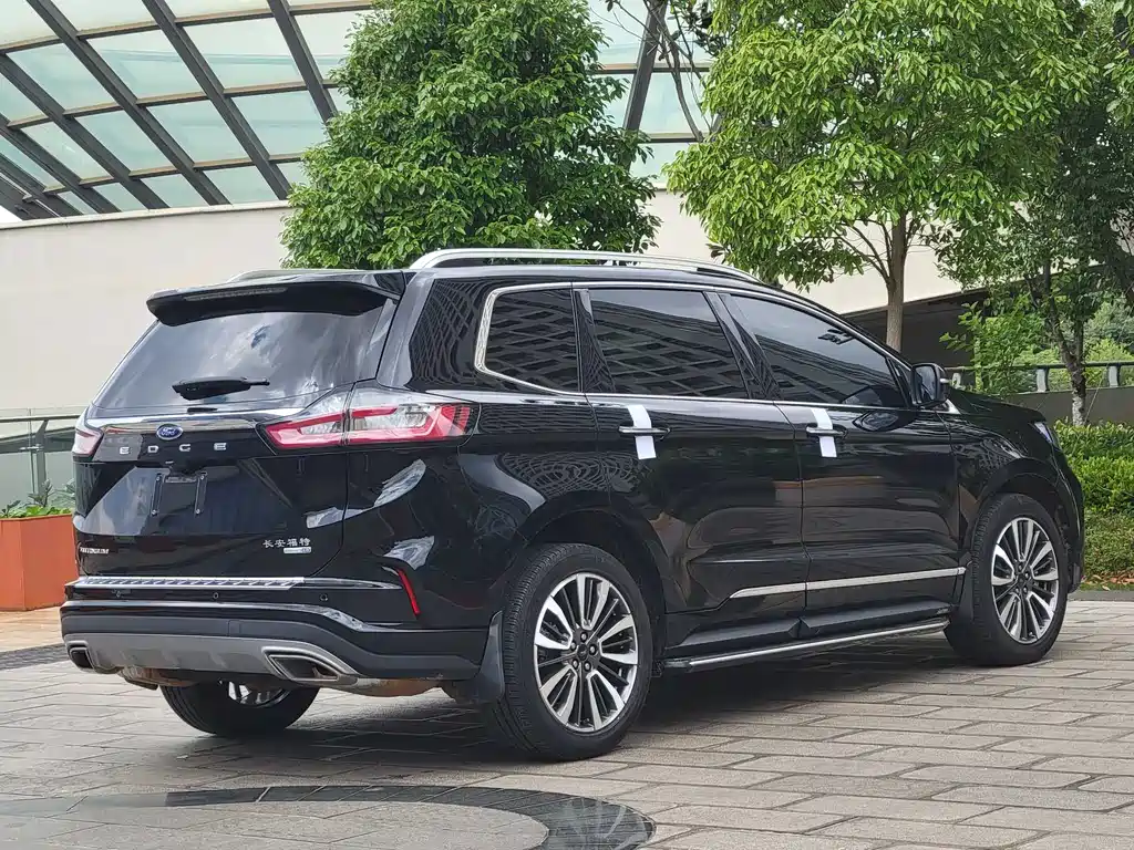 Ford Edge 2023 — фото 4