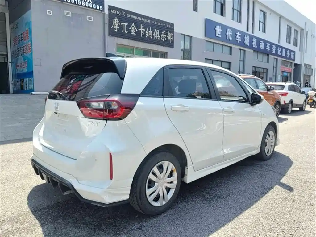 Honda Fit 2023 — фото 5