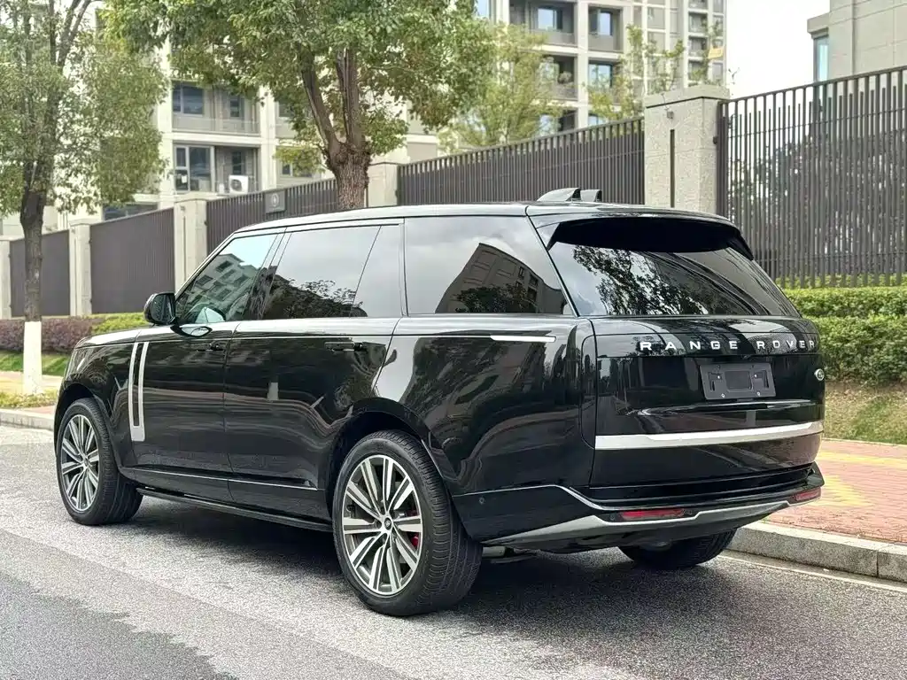 Land Rover Range Rover 2022 — фото 7
