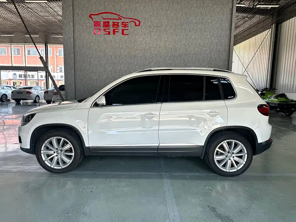 Volkswagen Tiguan 2015 — фото 4