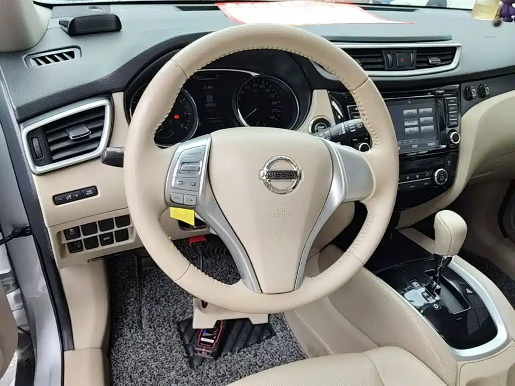 Nissan X-Trail 2015 — фото 11