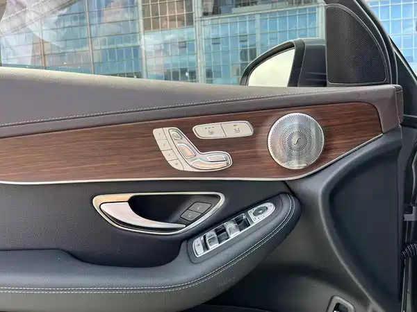 Mercedes-Benz GLC 2021