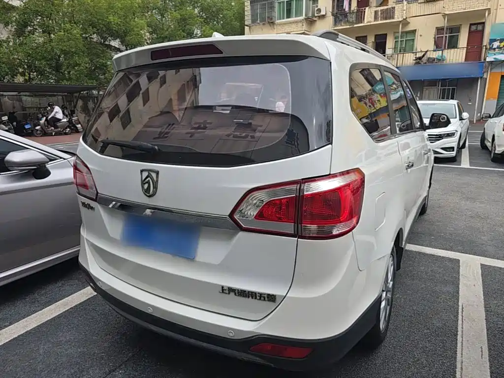 Baojun 730 2014