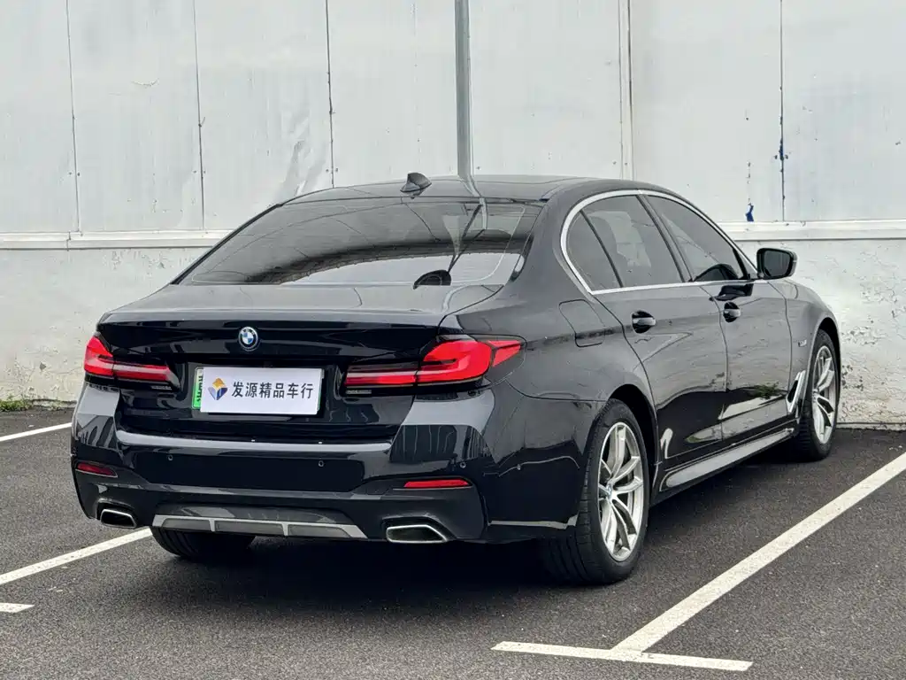 BMW 5 Series New Energy 2023 — фото 14