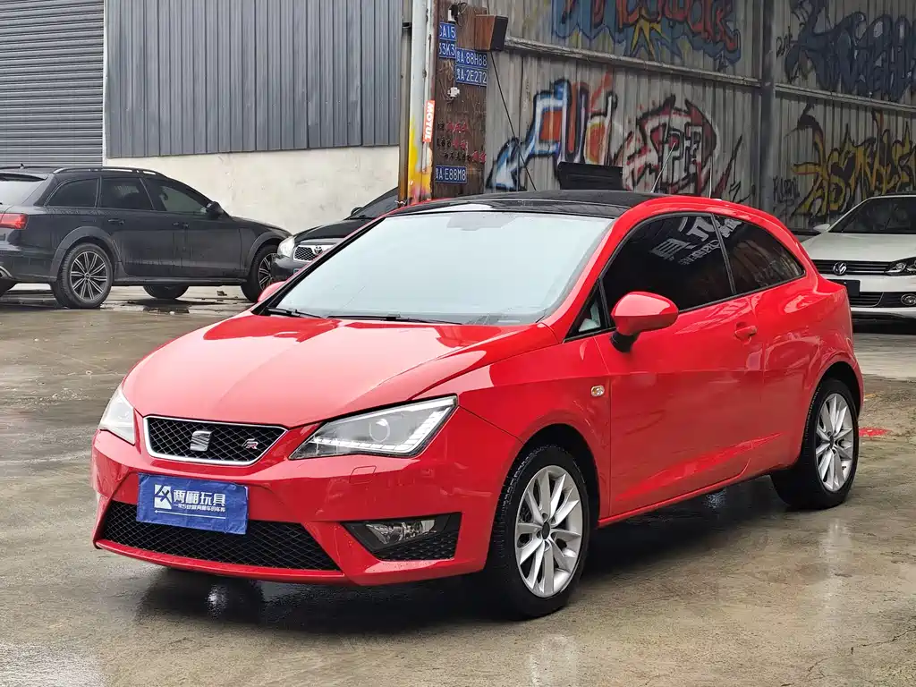 SEAT Ibiza 2013 — фото 1