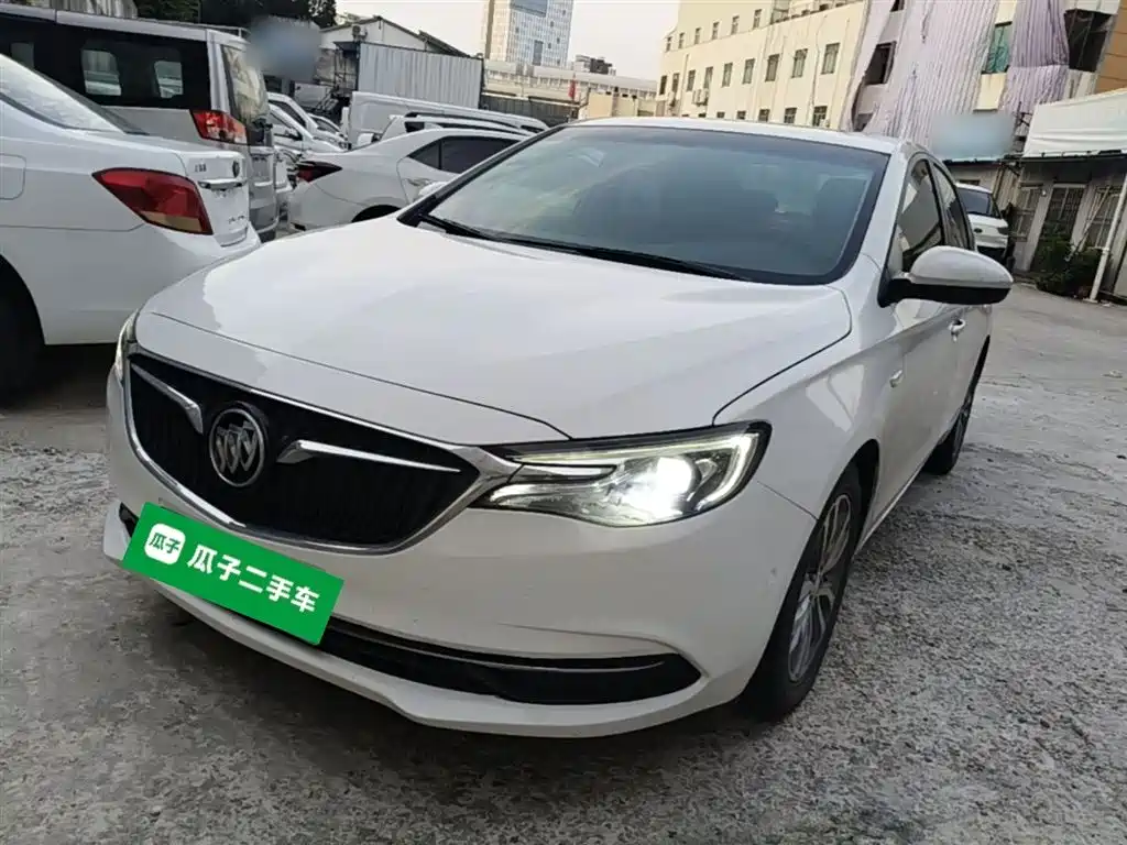 Buick Excelle 2018 — фото 2