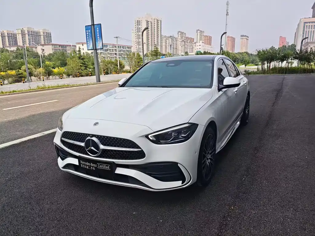 Mercedes-Benz C-Class 2025
