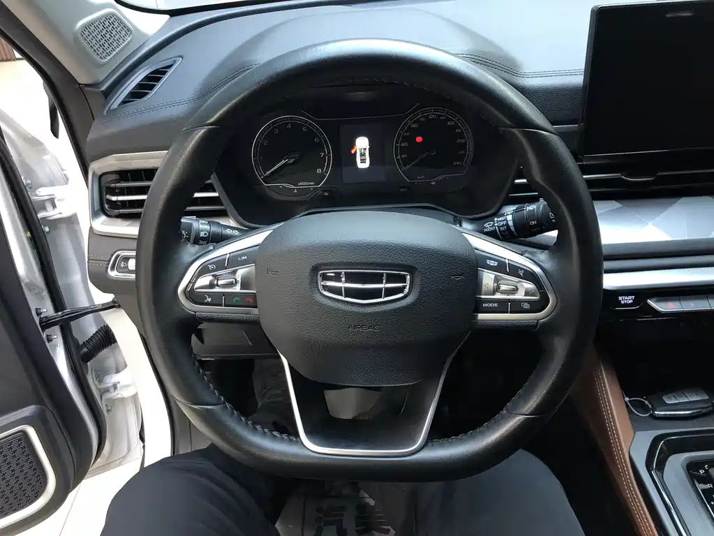 Geely Vision X6 2022 — фото 12