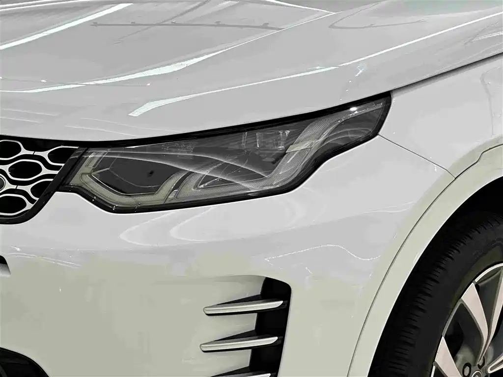 Land Rover Discovery Sport 2025