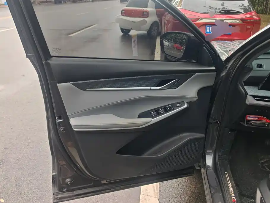 Changan CS75PLUS 2023 — фото 7