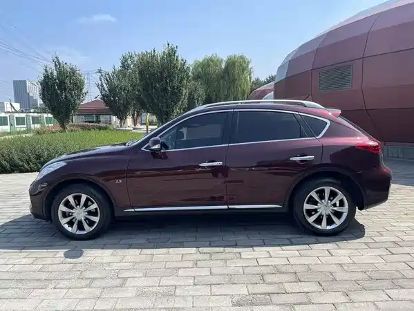 Infiniti QX50 2016