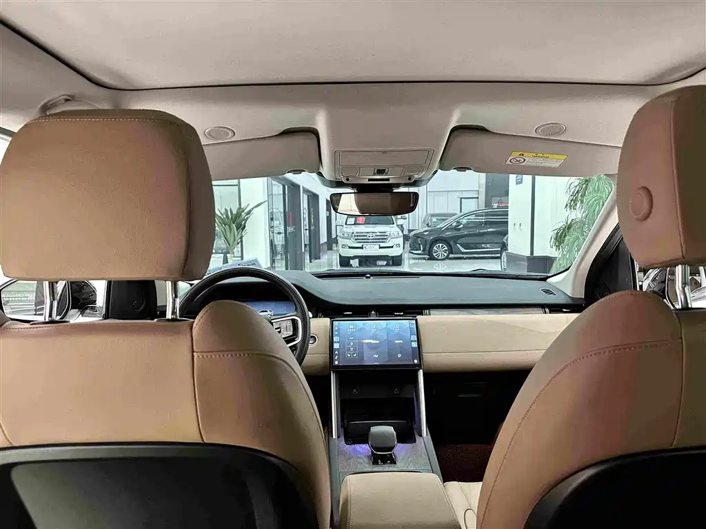 Land Rover Discovery Sport 2025 — фото 18