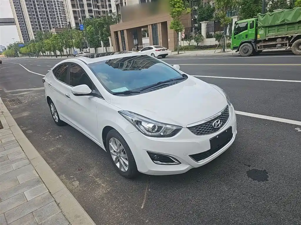 Hyundai Elantra Langdong 2016 — фото 4