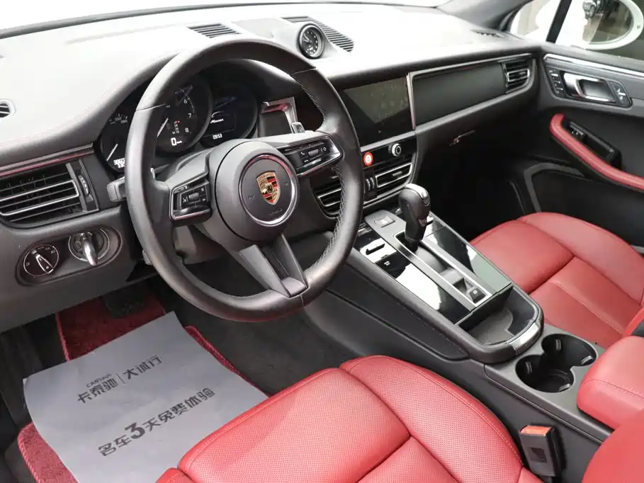 Porsche Macan 2023 — фото 15
