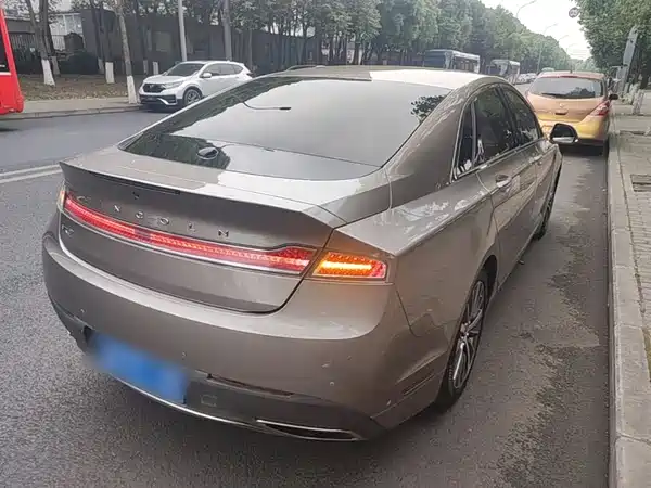 Lincoln MKZ 2018