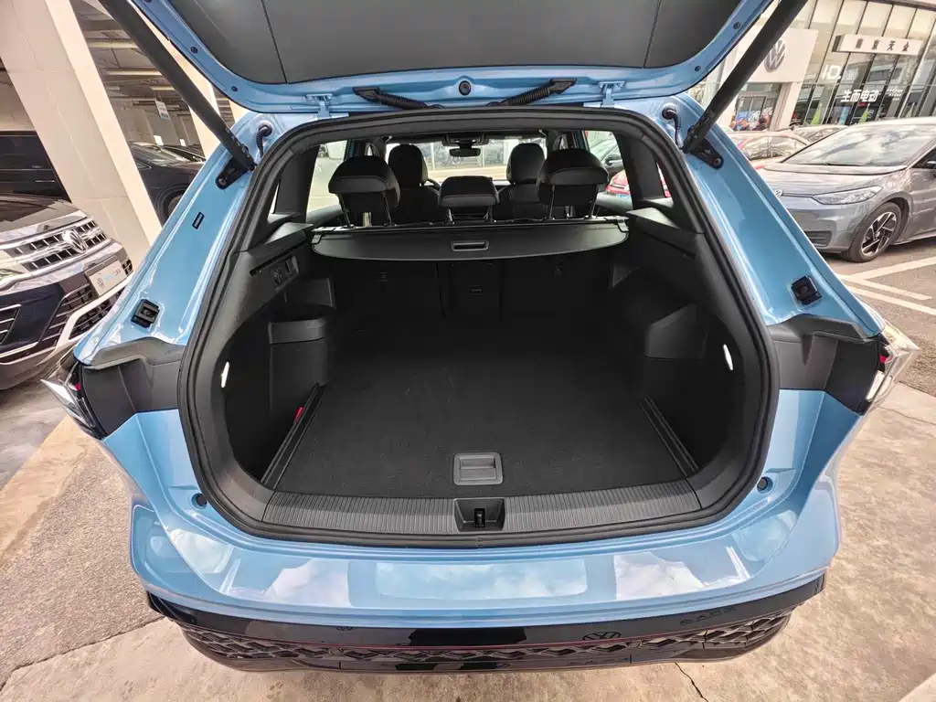 Volkswagen Tiguan L 2024