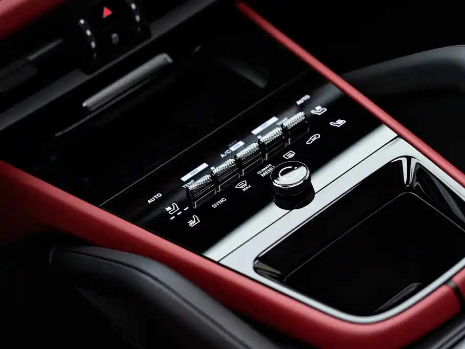 Porsche Cayenne 2025 — фото 16