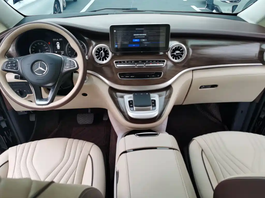 Mercedes-Benz Vito 2021 — фото 10