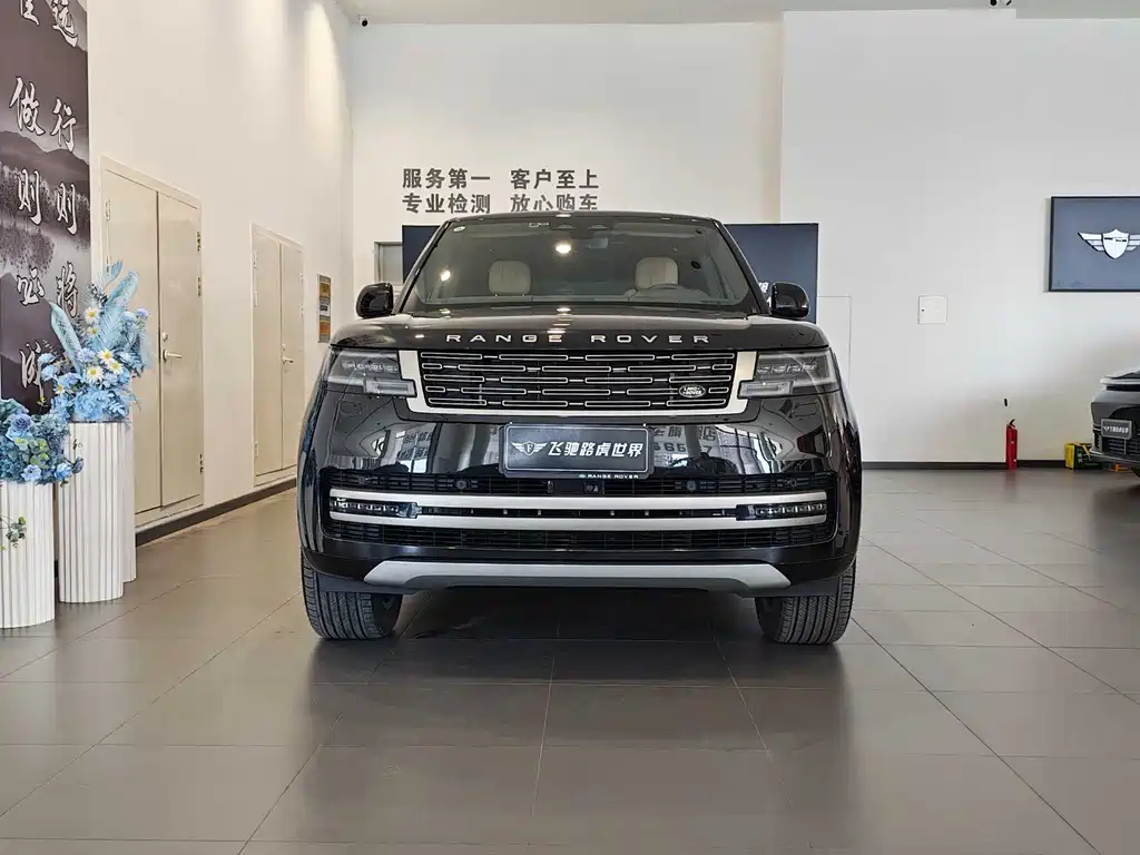 Land Rover Range Rover 2023 — фото 2