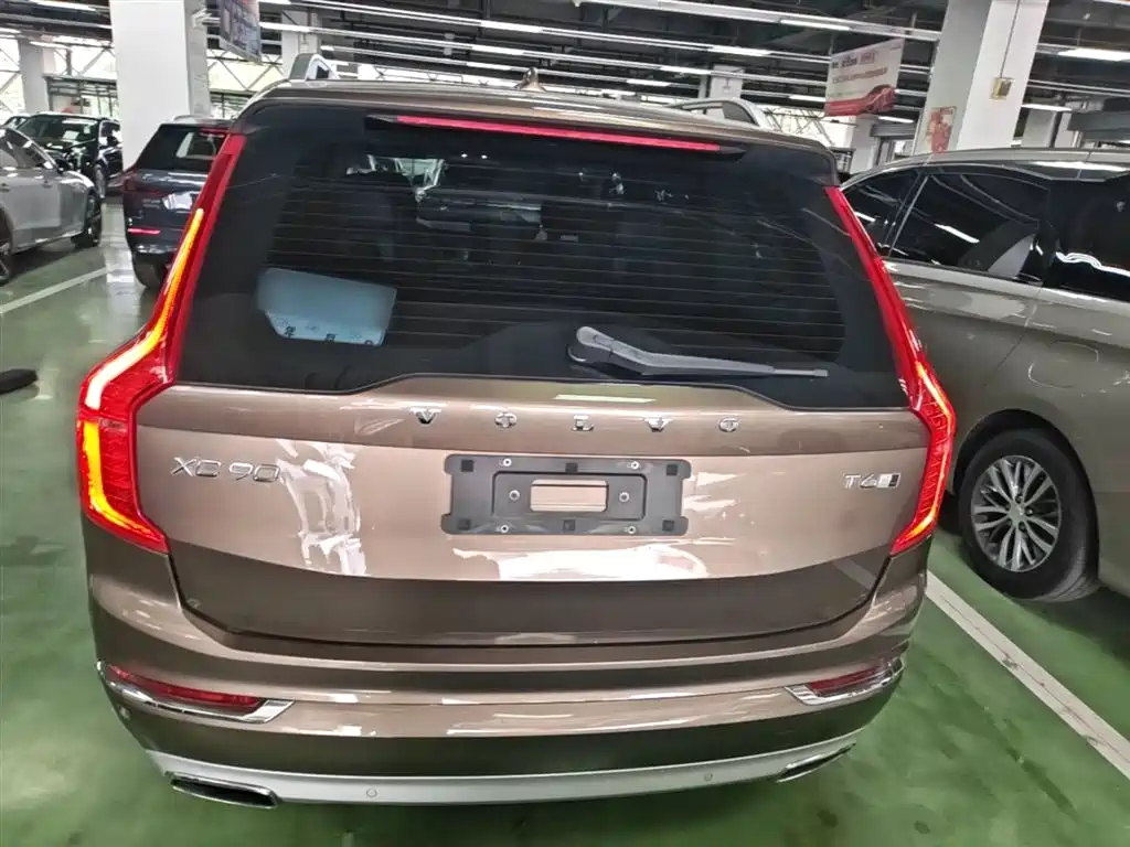 Volvo XC90 2017 — фото 6
