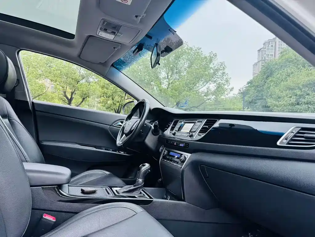 Hyundai Mistra 2015 — фото 11