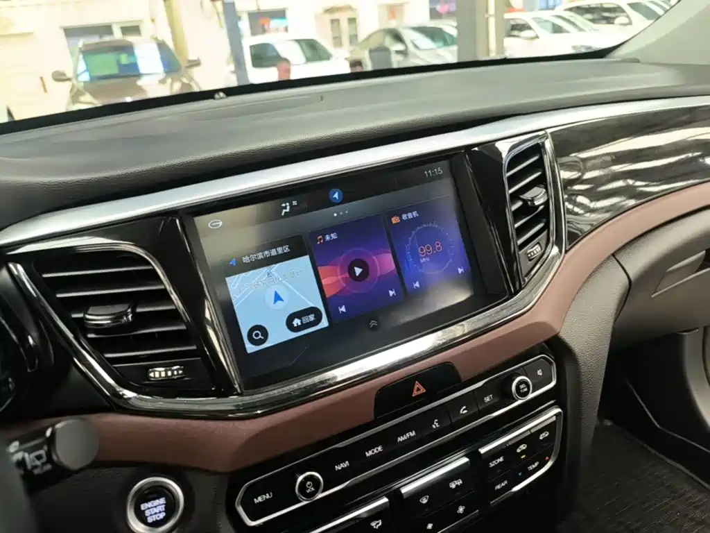 GAC Motor Trumpchi GS8 2018 — фото 13