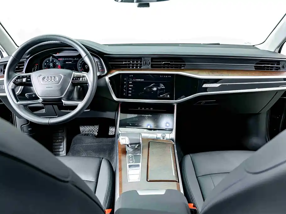 Audi A6 2021 — фото 12