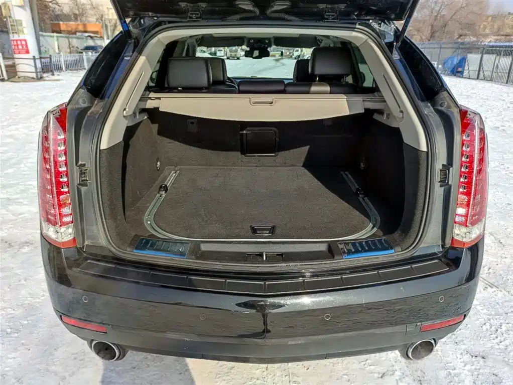 Cadillac SRX 2012 — фото 19