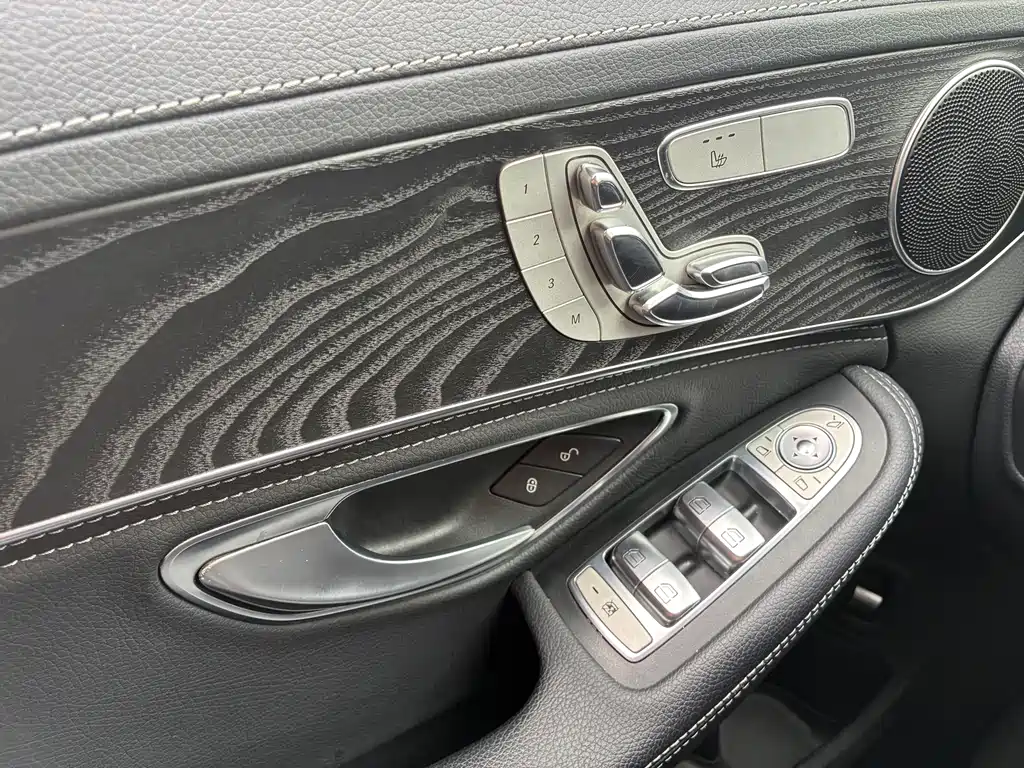 Mercedes-Benz C-Class 2016 — фото 12