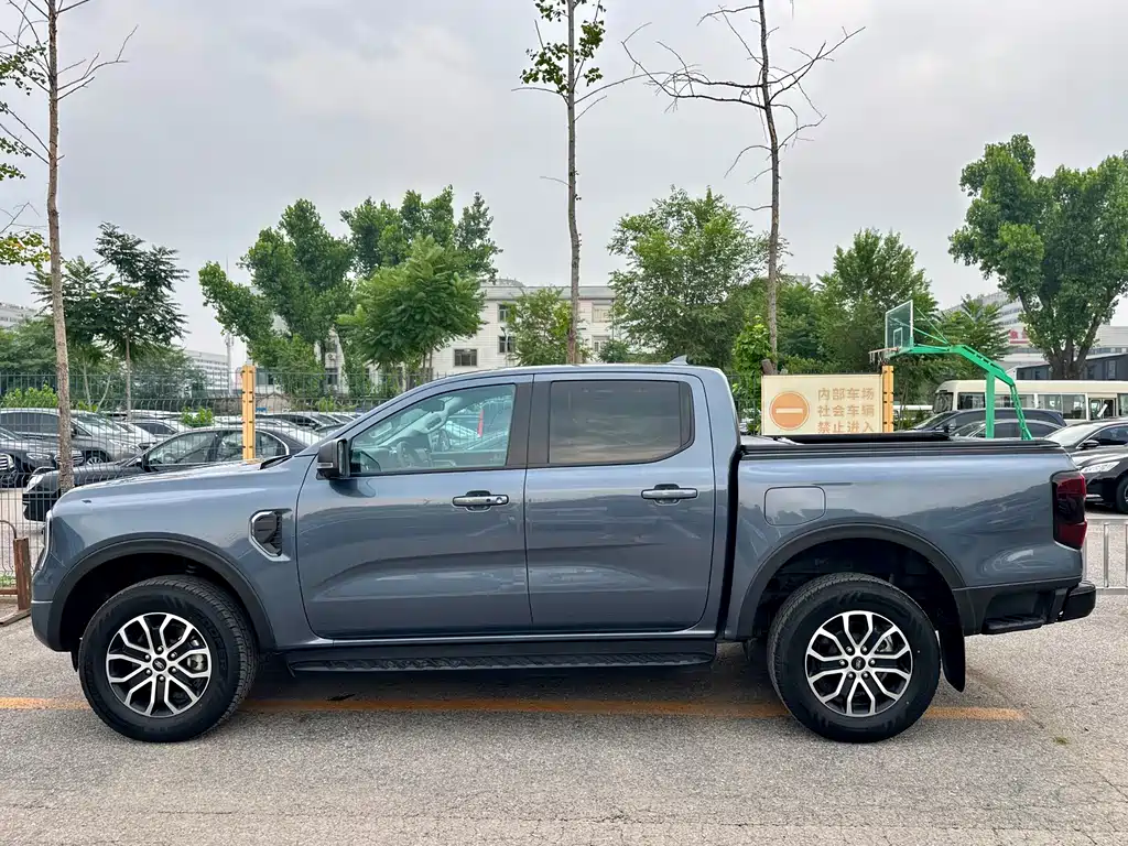 Ford Ranger 2024 — фото 16