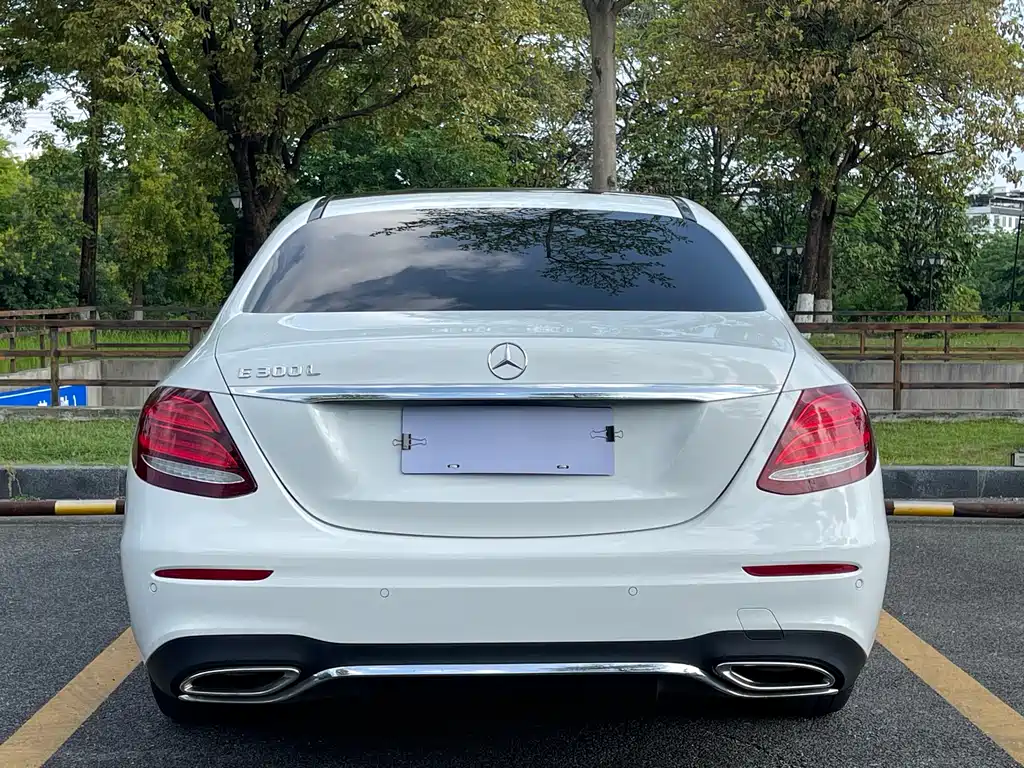 Mercedes-Benz E-Class 2020 — фото 5