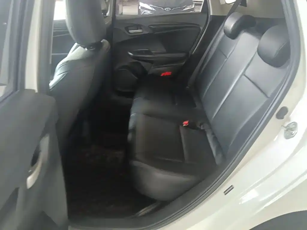 Honda Fit 2018 — фото 17
