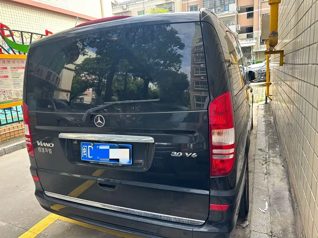 Mercedes-Benz Viano 2015 — фото 7