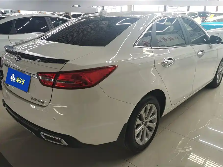 Ford Escort 2017
