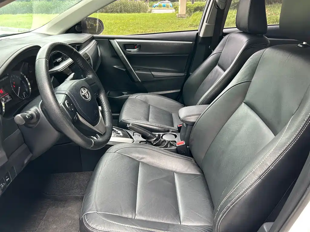 Toyota Corolla 2016 — фото 11
