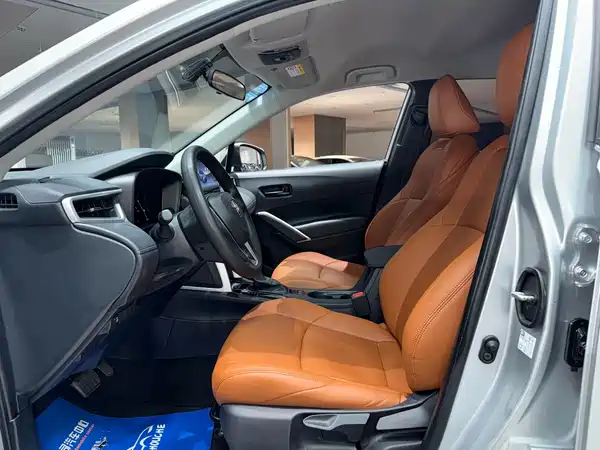 Toyota Frontlander 2024