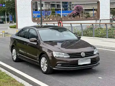 Volkswagen Sagitar 2016