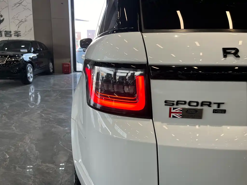Land Rover Sport 2022 — фото 17