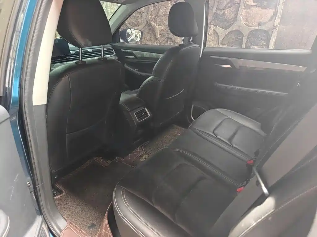 Geely Vision X6 2022