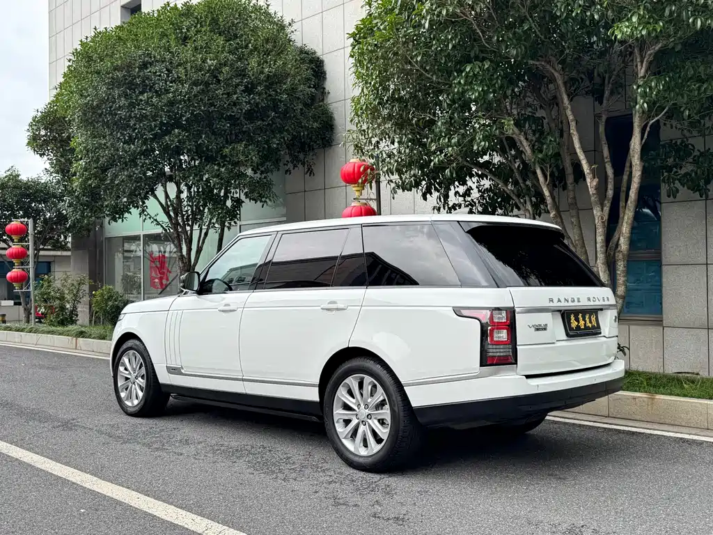 Land Rover Range Rover 2018 — фото 10
