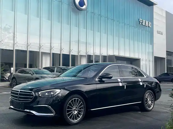 Mercedes-Benz E-Class 2022