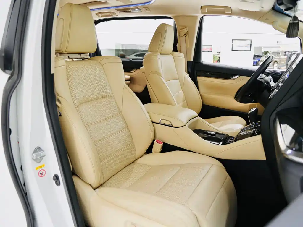 Toyota Alphard 2017 — фото 7