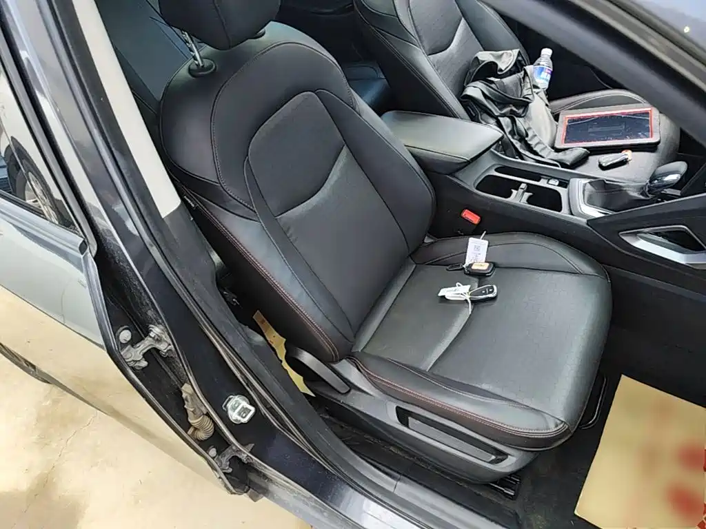 Chevrolet Orlando 2023 — фото 25