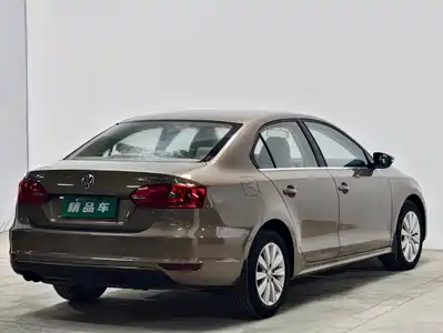 Volkswagen Sagitar 2015