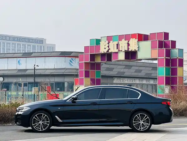 BMW 5 Series 2023