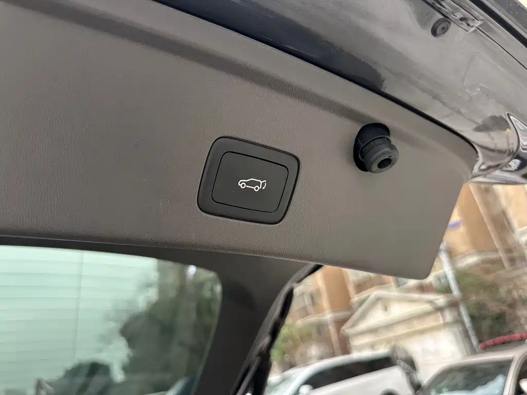 Roewe Feifan F7 2023 — фото 13